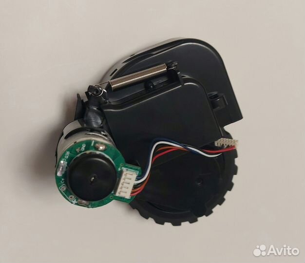 Правое (R) колесо для tefal serie 20,40,50