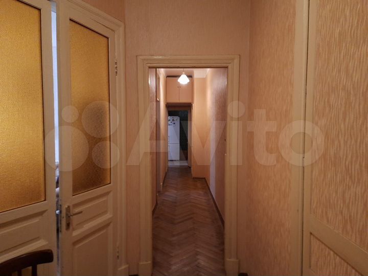 2-к. квартира, 67 м², 2/6 эт.