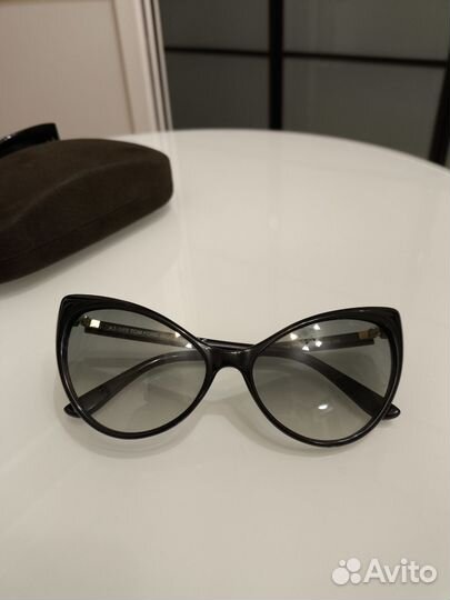 Солнцезащитные очки женские