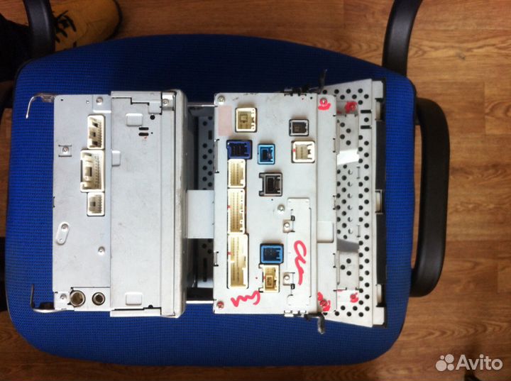 Продам монитор на GS 300 2005 - 07 г