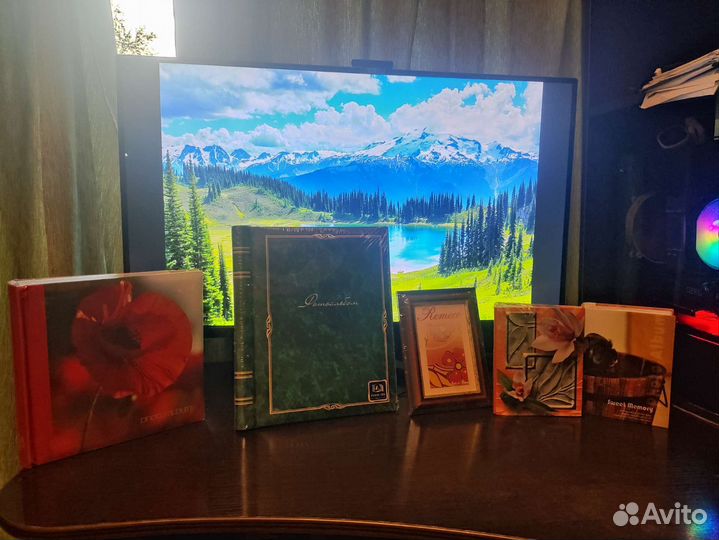 Фотоальбомы и фоторамка