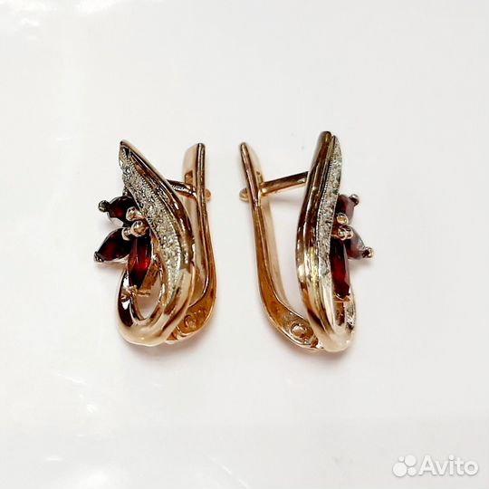 Золотые серьги с бриллиантами и гранатом 585 пробы 4.25 грамм