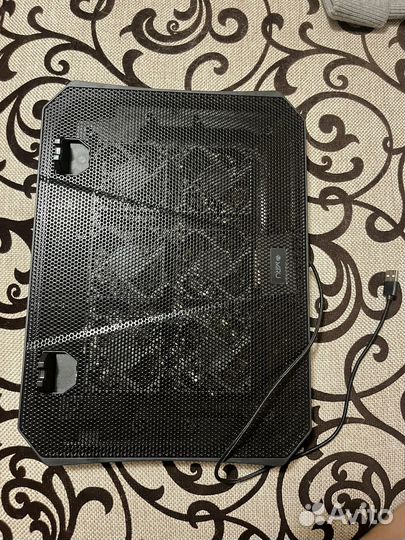 Подставка с охлаждением для ноутбука