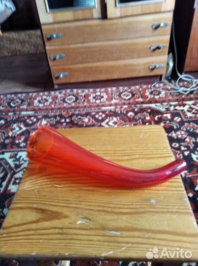 Рог из цветного стекла