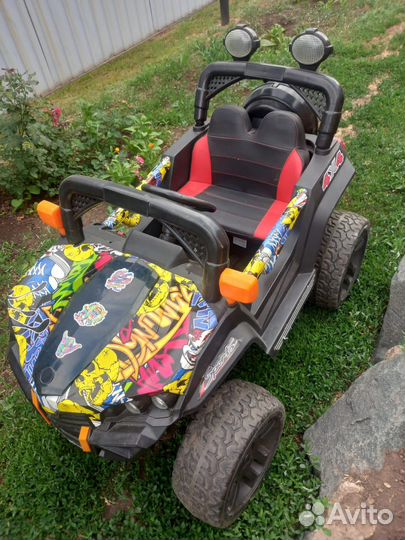 Детский электромобиль