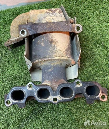 Коллектор выпускной Ford Fiesta 2006