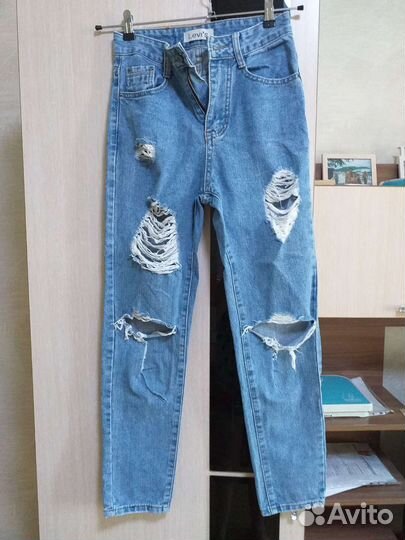 Джинсы