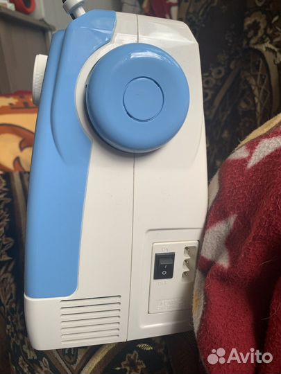 Машинка швейная