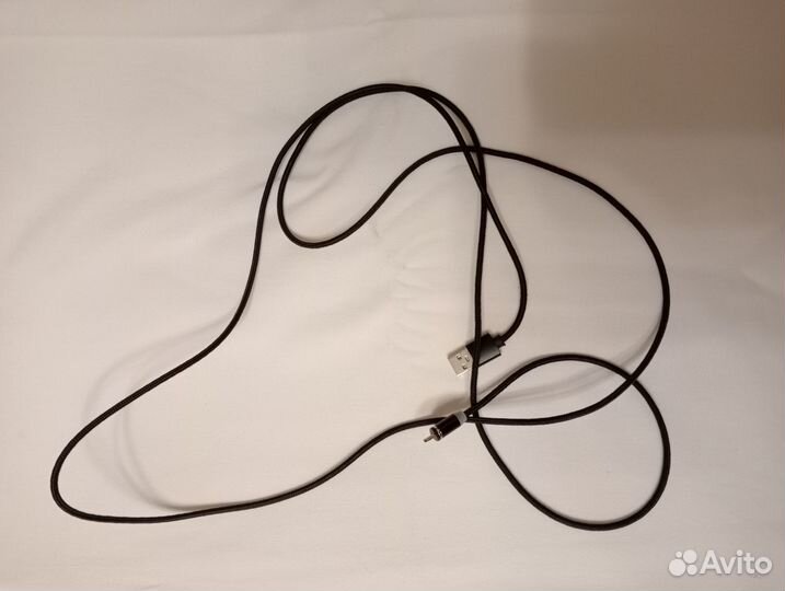 Провод для зарядки телефона