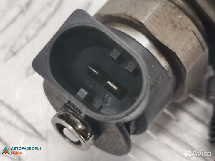 Форсунка BMW 1 E81/E82/E87/E88 2007 13537798446