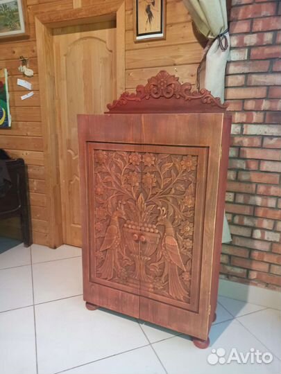 Книжный шкаф резьба винтаж