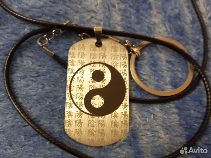Жетон инь янь