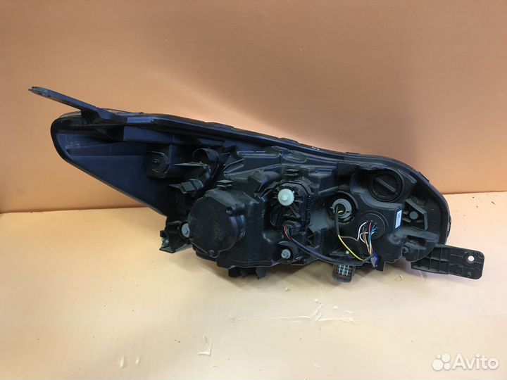 Фара левая LED Subaru XV GT