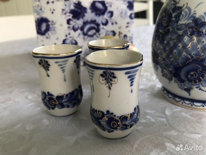 Штоф с рюмками авторская Гжель