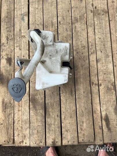 Бачок омывателя фар Ниссан Тиида С11 2007-2014