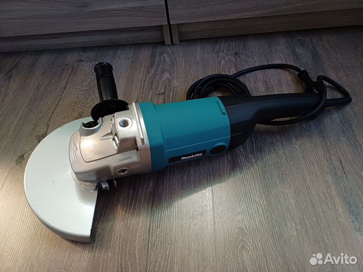 Болгарка Makita 230мм.Оригинал.Новая