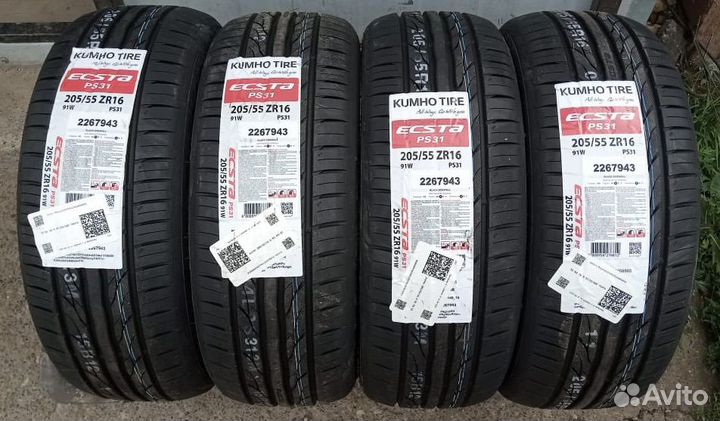 Kumho Ecsta PS31 205/55 R16