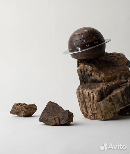 Планетарный настольный календарь