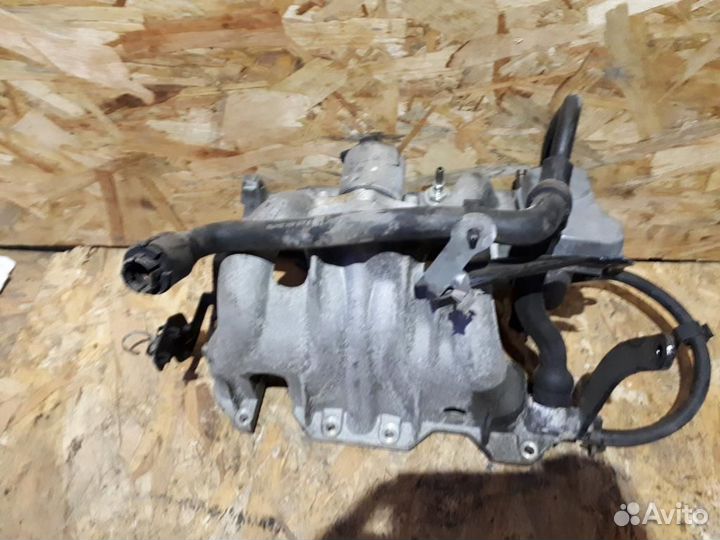 Коллектор впускной Opel Meriva A 2003-2010