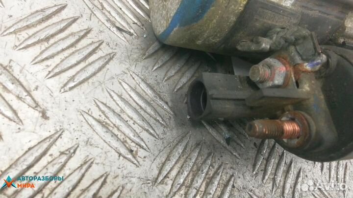 Стартер Skoda Superb 2 2010