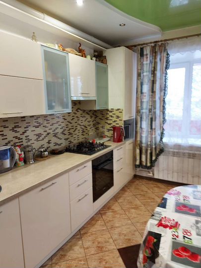 3-к. квартира, 101 м², 2/3 эт.