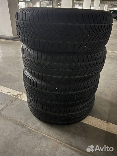 Dunlop SP Winter Sport 4D 235/65 R17 108H