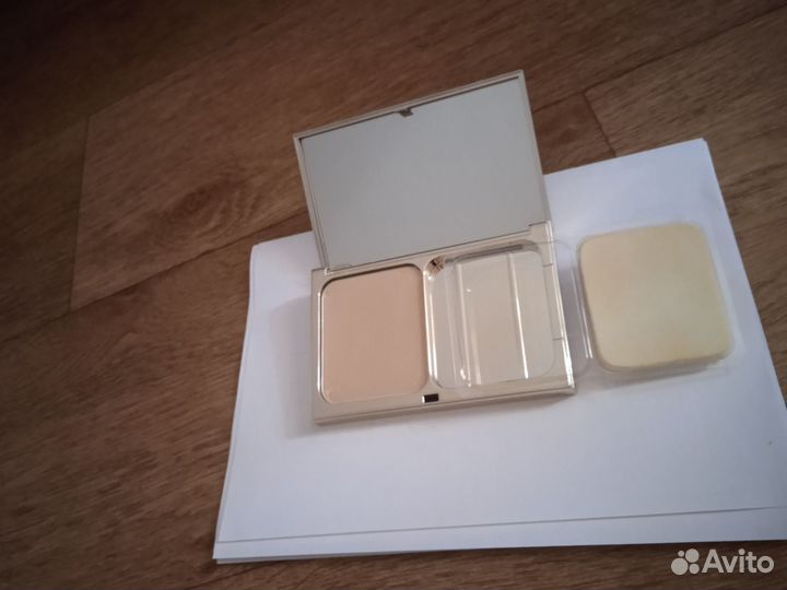 Крем-пудра Clarins