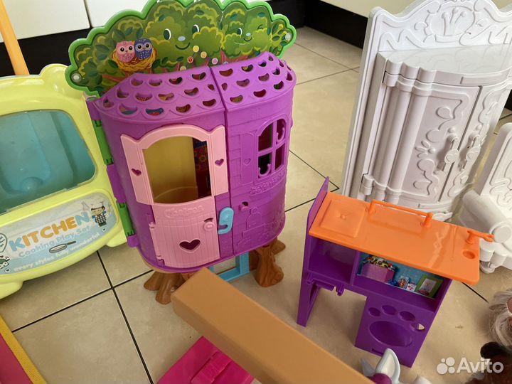 Пакетом игрушки Гарри Поттер, мебель для куклы