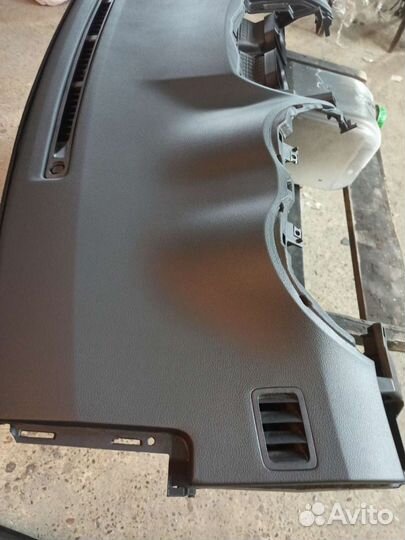 Ремонт торпеда на Toyota corolla 150