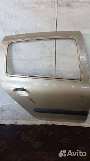 Задняя правая дверь Рено Симбол