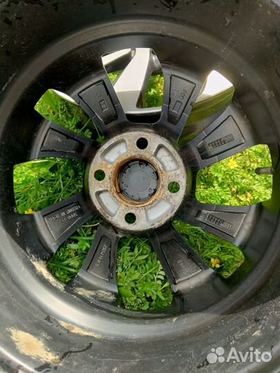 Литые диски r15 на Весту, Логан