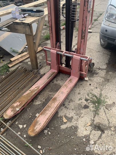 Штаблер ручной