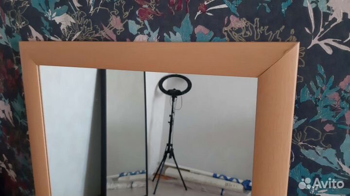 Зеркало настенное