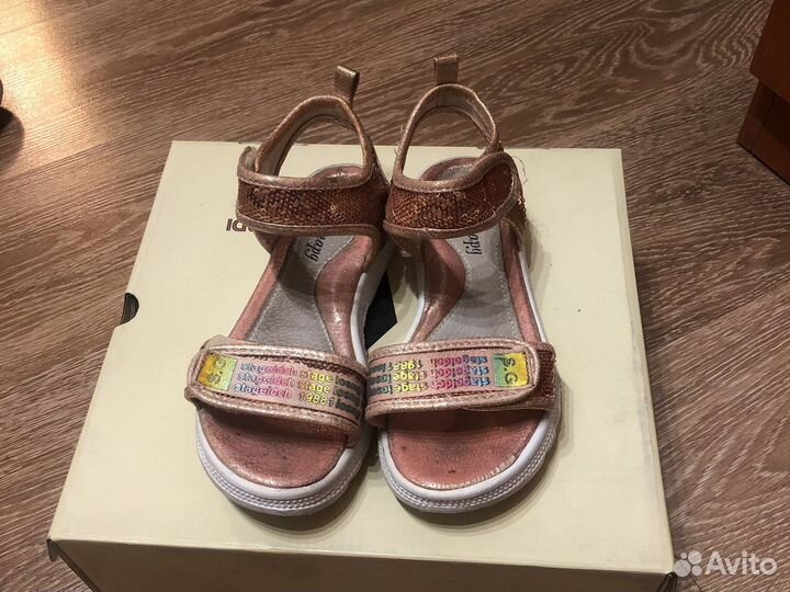 Босоножки для девочки