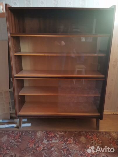 Книжная полка напольная