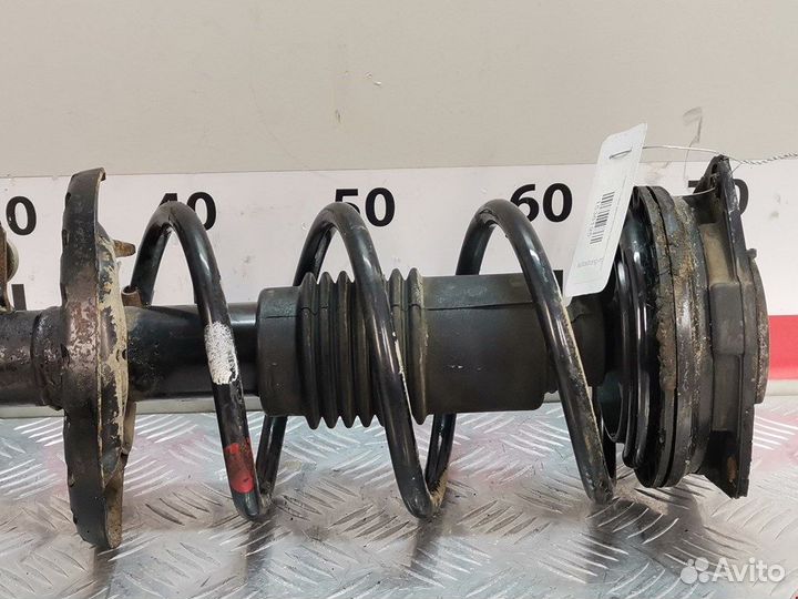 Стойка для Nissan Micra K12