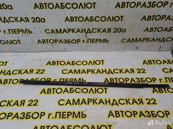 Накладка стекла заднего правого Peugeot 301 2012