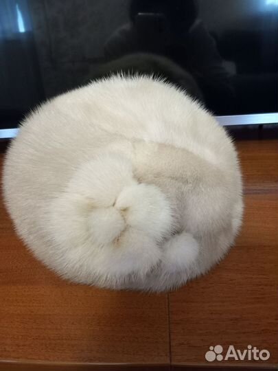 Берет женский норковый