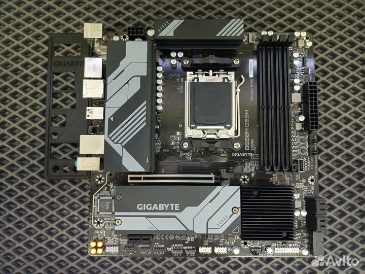 Gigabyte B650M DS3H (am5)