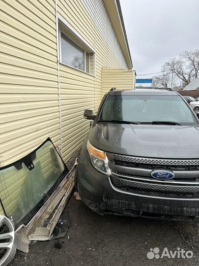 Ford Explorer 3.5 AT, 2014, битый, 188 000 км