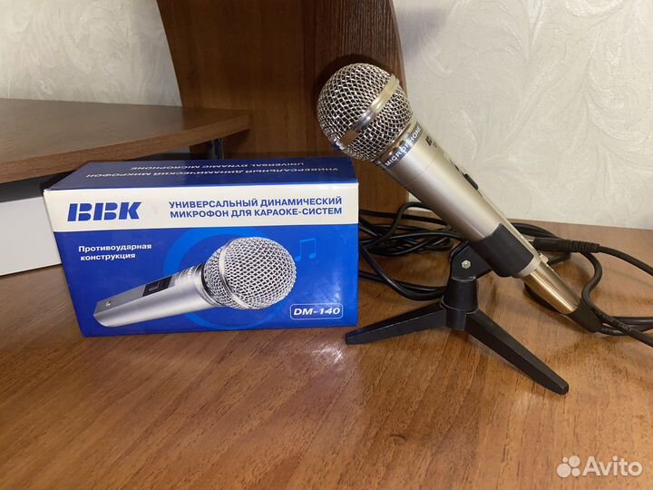 Микрофон BBK DM140