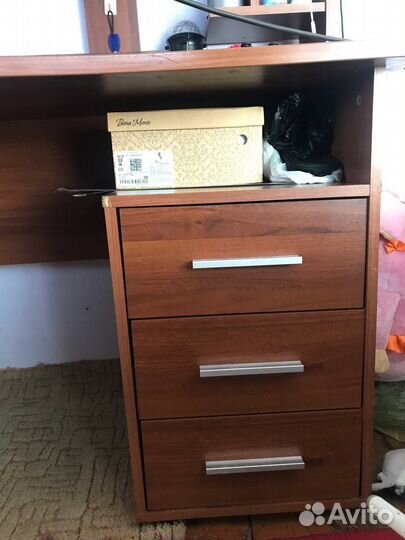 Школьный уголок б/у