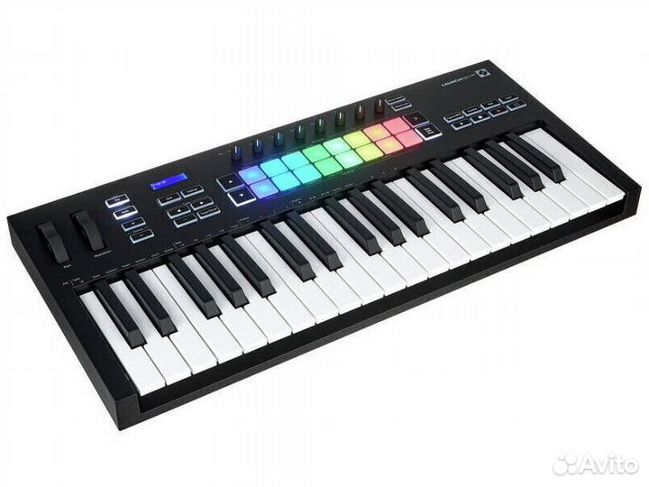 Novation Launchkey 37 MK3 midi клавиатура