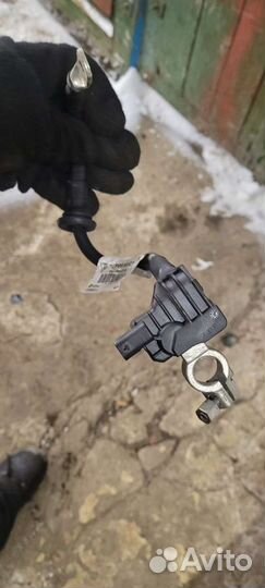 Минусовая клемма акб porsche cayenne 958