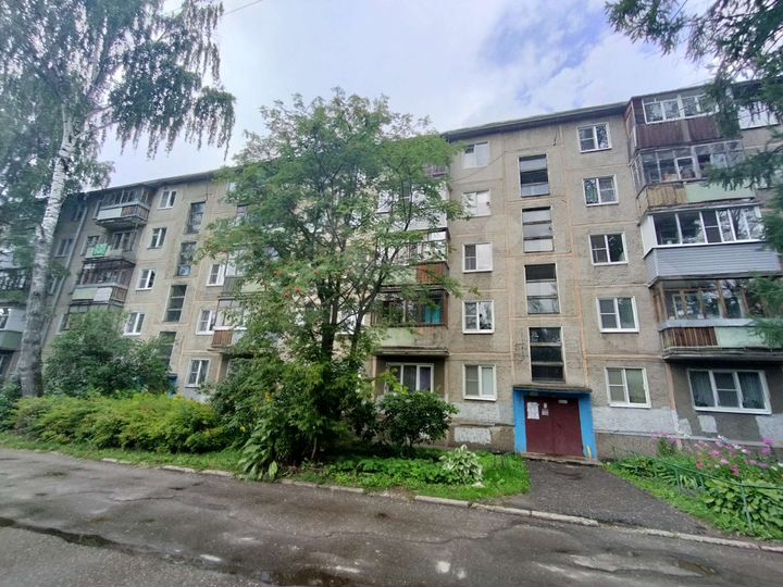 2-к. квартира, 43 м², 1/5 эт.