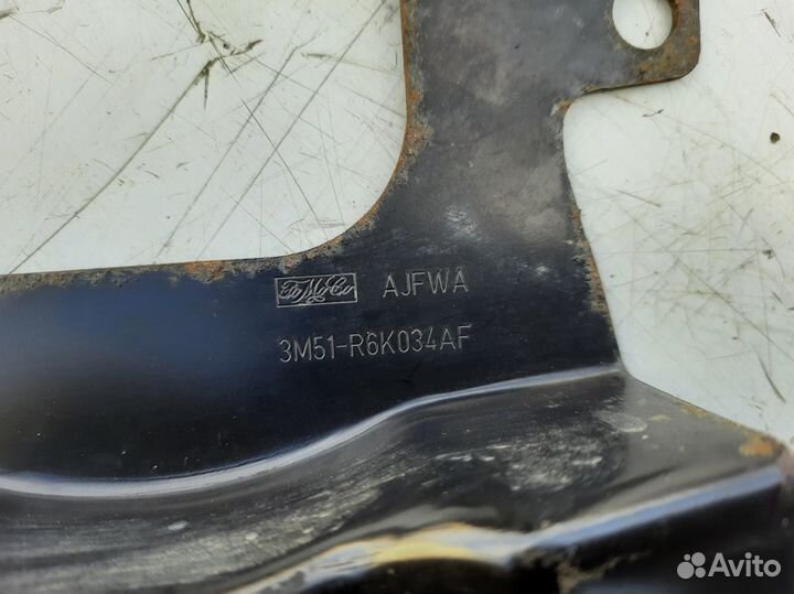 Подставка аккумулятора Форд Фокус 2