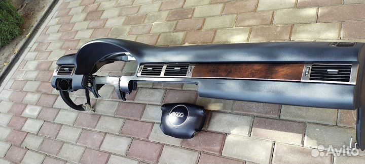 Ауди А6С5 Торпедо Airbag SRS Синий цвет 2003.г б\у