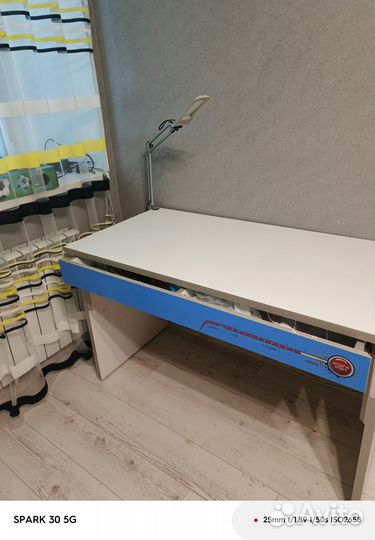 Письменный стол