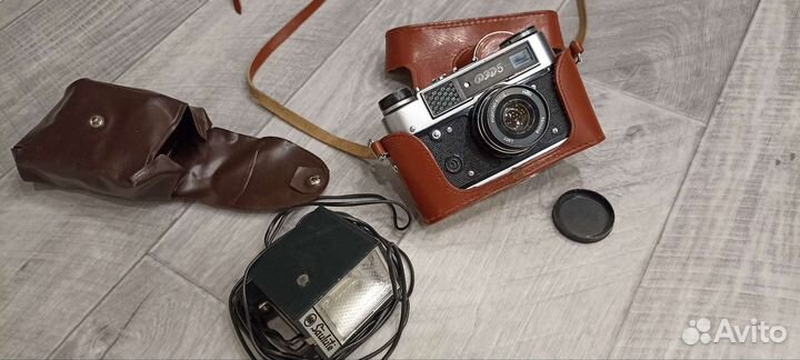 Ред-5 Пленочный фотоаппарат + вспышка