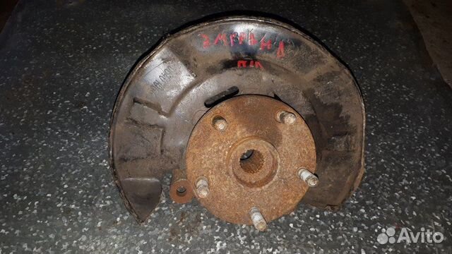 Кулак поворотный передний левый Geely Emgrand Ec7